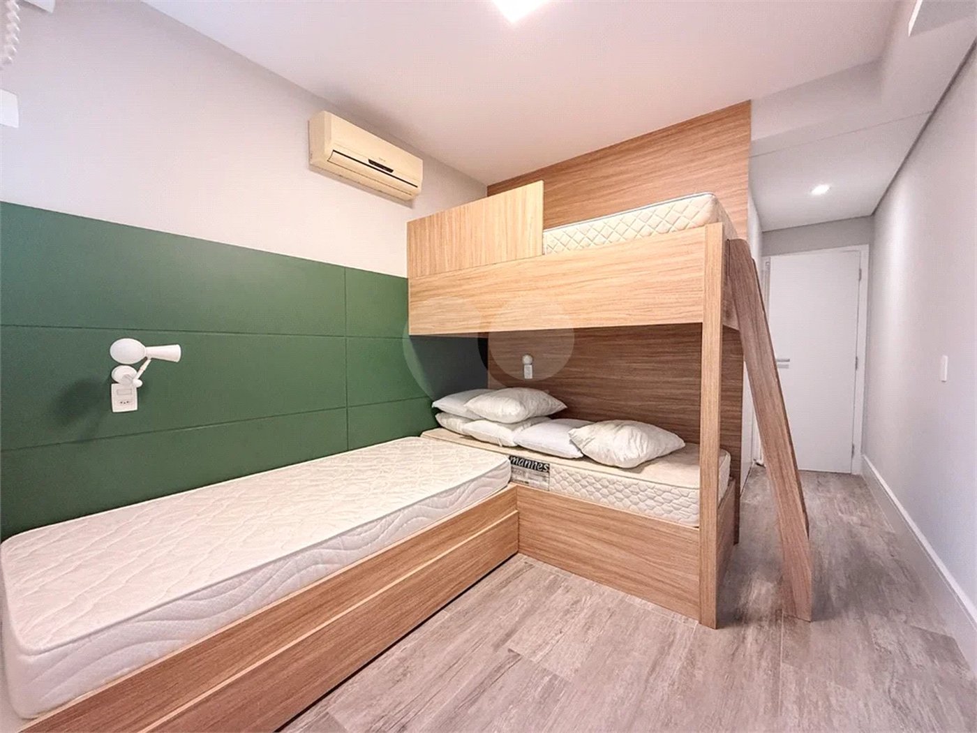 Apartamento à venda com 3 suítes em Riviera de São Lourenço, Bertioga, SP