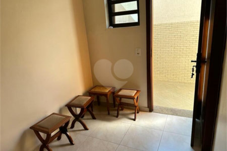 Sobrado com 5 dorm. sendo 2 suites