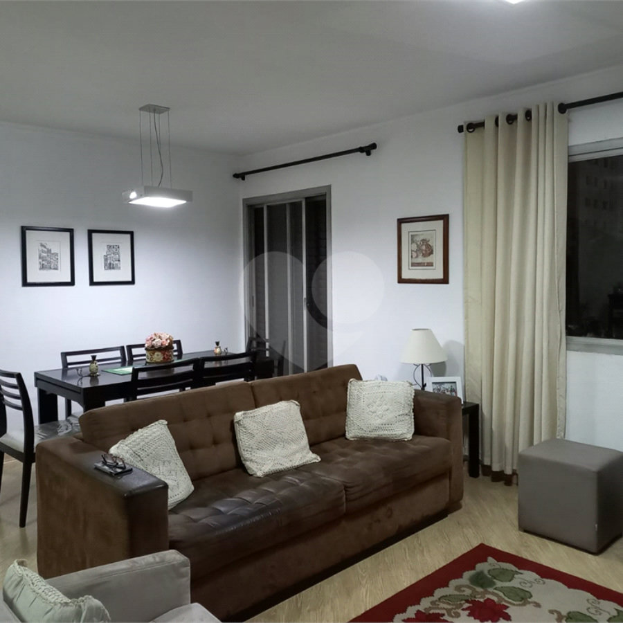 Apartamento 80m² à venda em Moema - 03 dormitórios e 01 vaga.