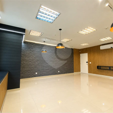 Sala Comercial com Renda no Domo Business – 56 m² Distribuídos em 2 Ambientes!