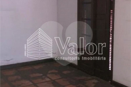 CASA À VENDA COLOCADA COM A SANTA CASA