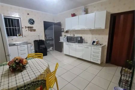 Casa com 183m², 3 dormitórios, 2 vagas, à venda em Santo André