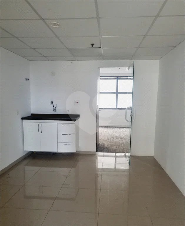 Conjunto comercial à Venda ou Locação na República com 376,56 m² de área útil 10 vagas