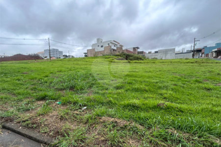 Terreno no Santa Julia á venda.