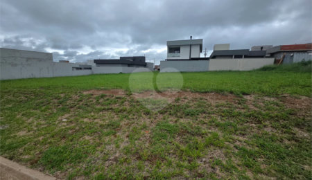 Terreno à venda no condomínio Residencial Villeneuve, São Carlos - SP