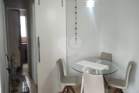 Apartamento com 67m², 3 quartos, garagem, à venda no Jardim Marajoara.