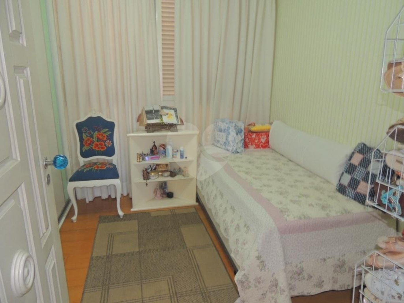 Casa de Vila à venda com 4 quartos, sendo 3 suítes, em Brooklin Velho, São Paulo, SP