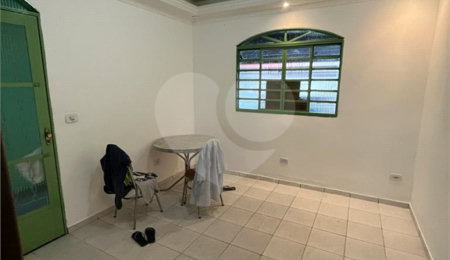 Casa à venda com 3 quartos, sendo 1 suíte,  em Loteamento Residencial Vista Linda, São José dos Campos, SP