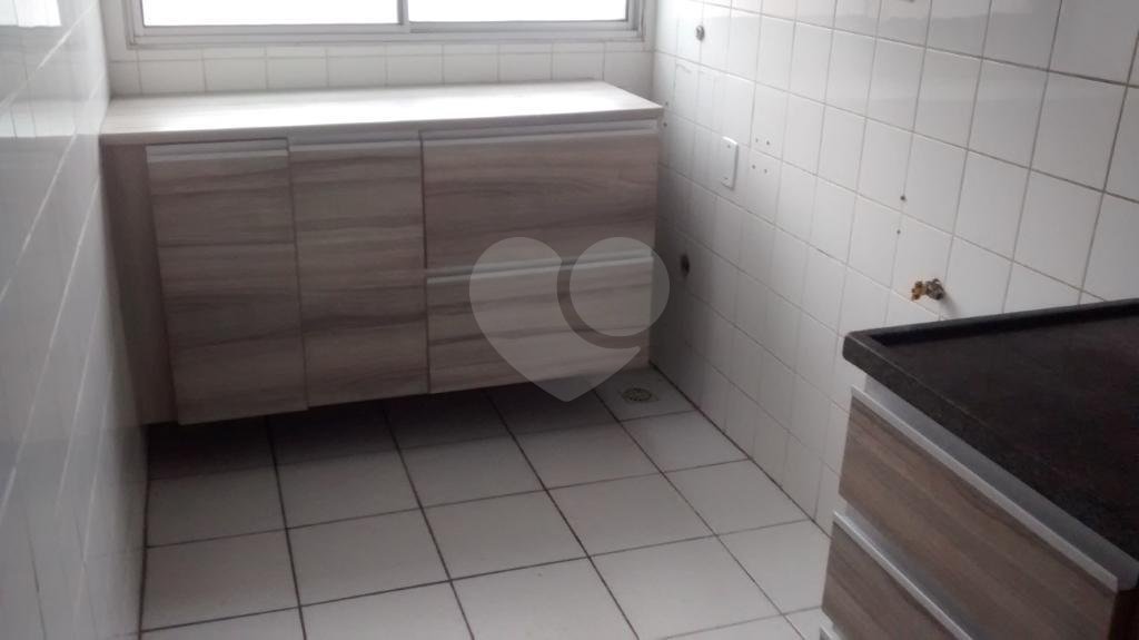 Ótima cobertura com 3 dormitórios,1 suíte, Condomínio com lazer e ótima localização.,