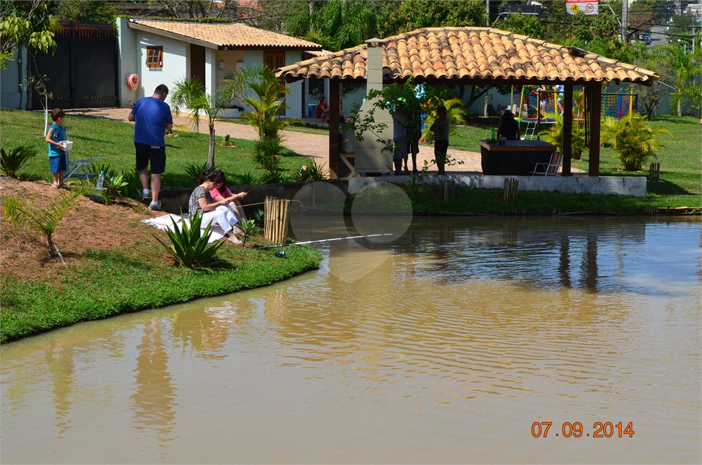Linda casa para venda em Indaiatuba/SP com pomar.
