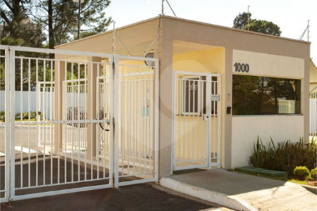 Casa no Condomínio Vila Verde Sabará.