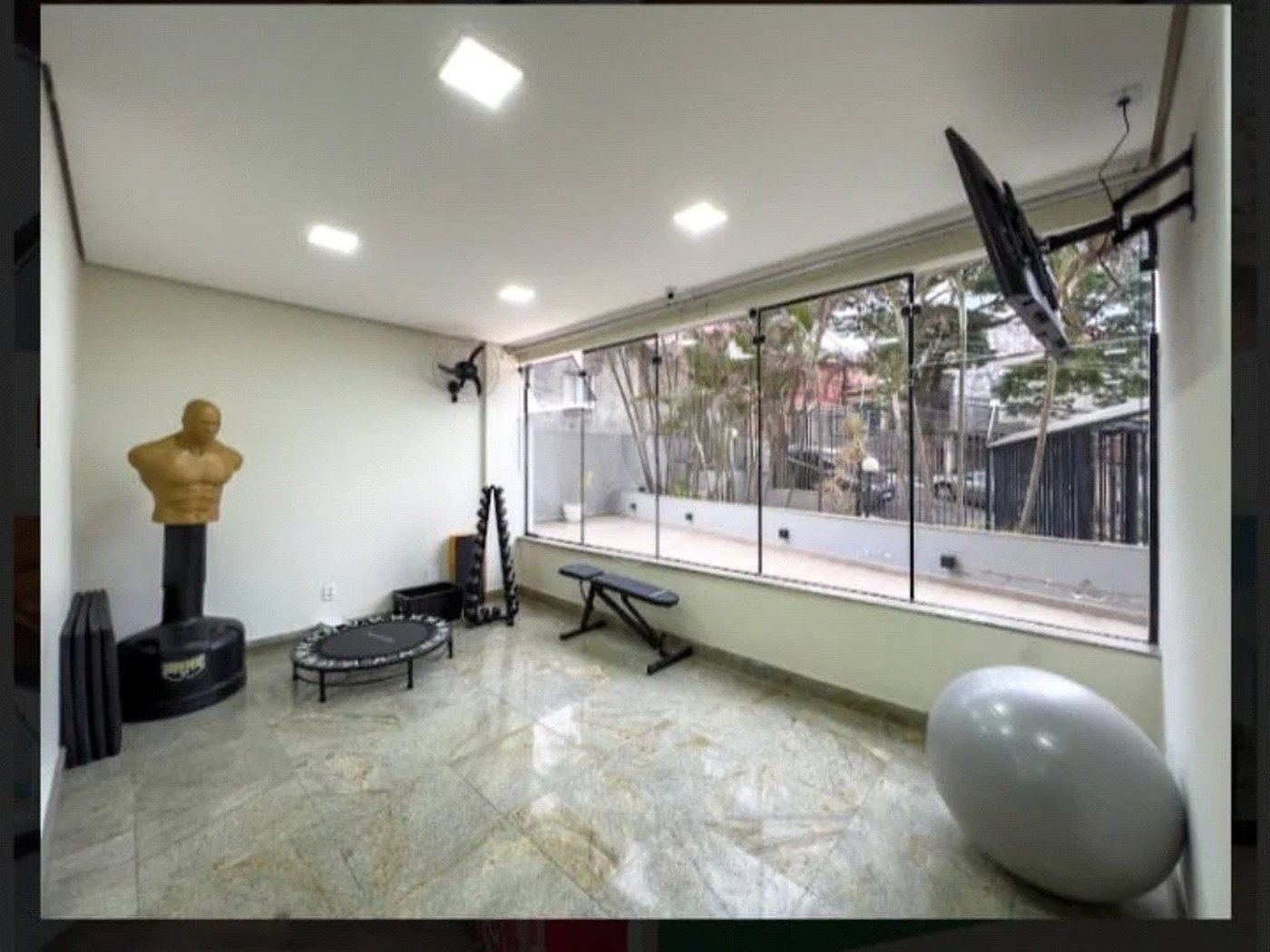 Apartamento com 120m² , 2 suítes , 2 vagas de garagem , à venda na Penha.