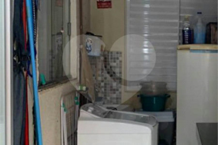 Casa térrea no Condomínio Moradas I.