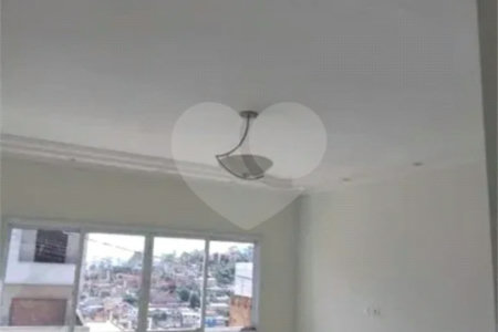 Sobrado à venda em Santo André , com 179m² , 2 dormitórios , sendo 1 suíte e 5 vagas.
