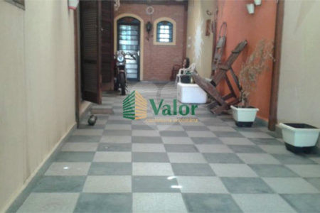 Casa com 4 dormitórios