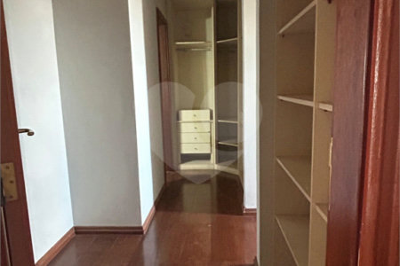 Apartamento 4 suítes Central Park Club