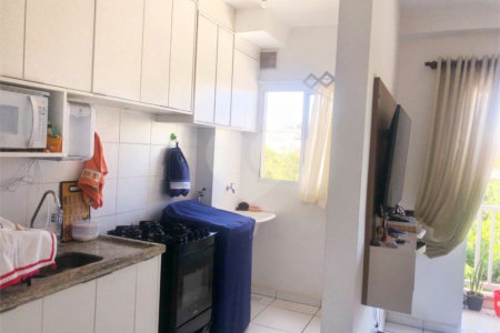 Apartamento à venda no condomínio Parque das Acácias.