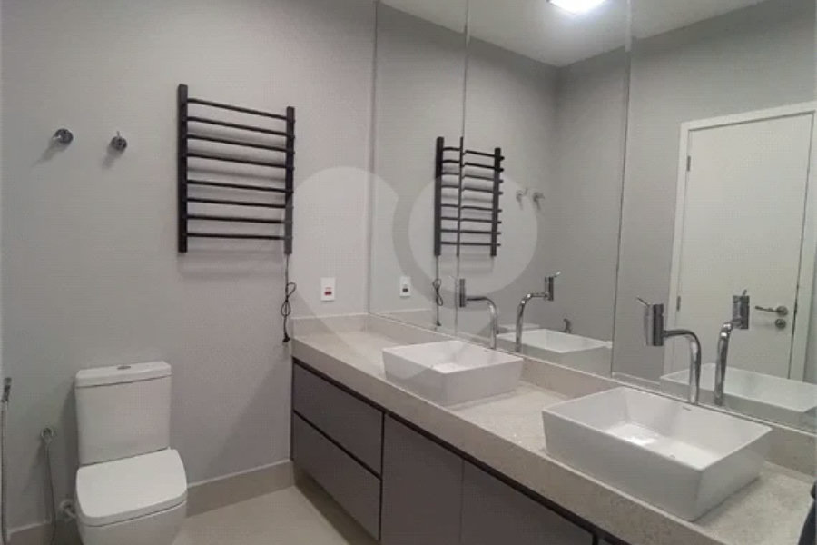 Casa de Alto Padrão com Vista Privilegiada para a Pedra Grande — Atibaia