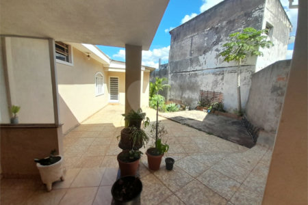 Casa à venda na Rua José Bonifácio - Vila Prado, São Carlos