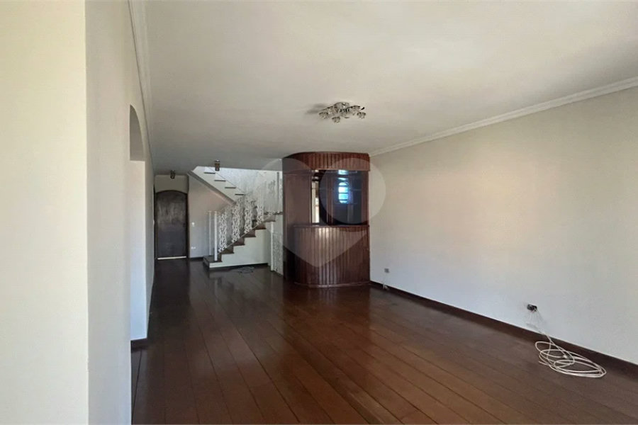 Venda Casa com 4 Dormitórios no Parque Santa Cecília