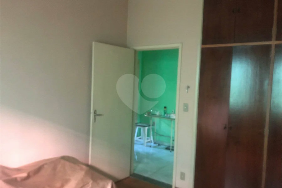 Ótima casa térrea a venda, 2 quartos e 2 vagas de garagem Jd Maristela