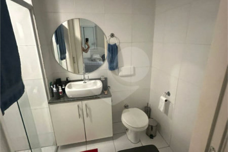 Apartamento à venda Bela Vista, 38m², andar alto, 1 dormitório, 1 vaga, lazer, porteira fechada