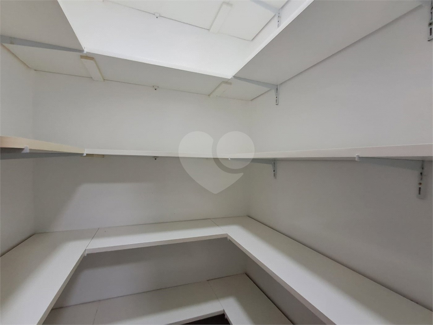 Casa à venda próxima ao SESC com 3 suites