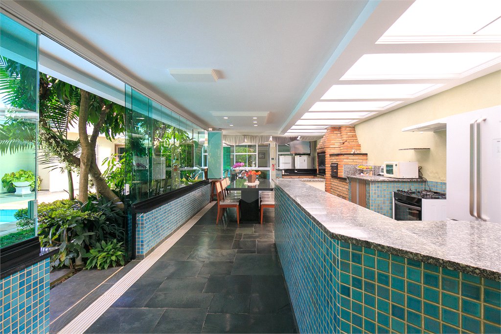 Casa Térrea à venda com 4 suítes em Jardim Marajoara, São Paulo, SP
