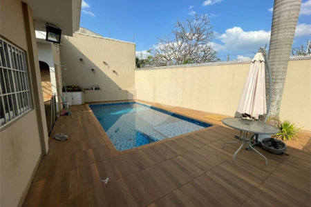 Casa para venda na Vila Carmem