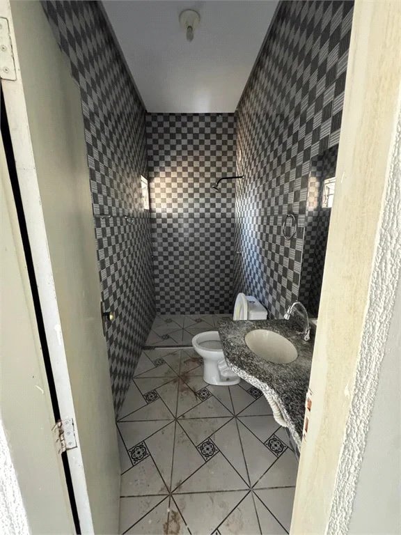 Casa para alugar com 2 quartos, sendo 1 suíte, em Manoel Novo, Balsas, MA