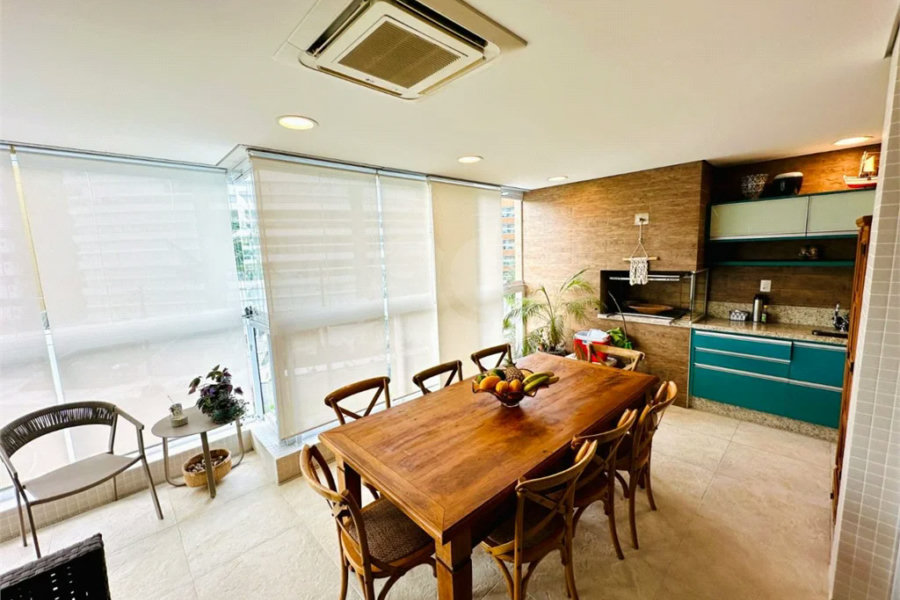 Apartamento à venda com 3 quartos, sendo 1 suíte, em Riviera de São Lourenço, Bertioga, SP