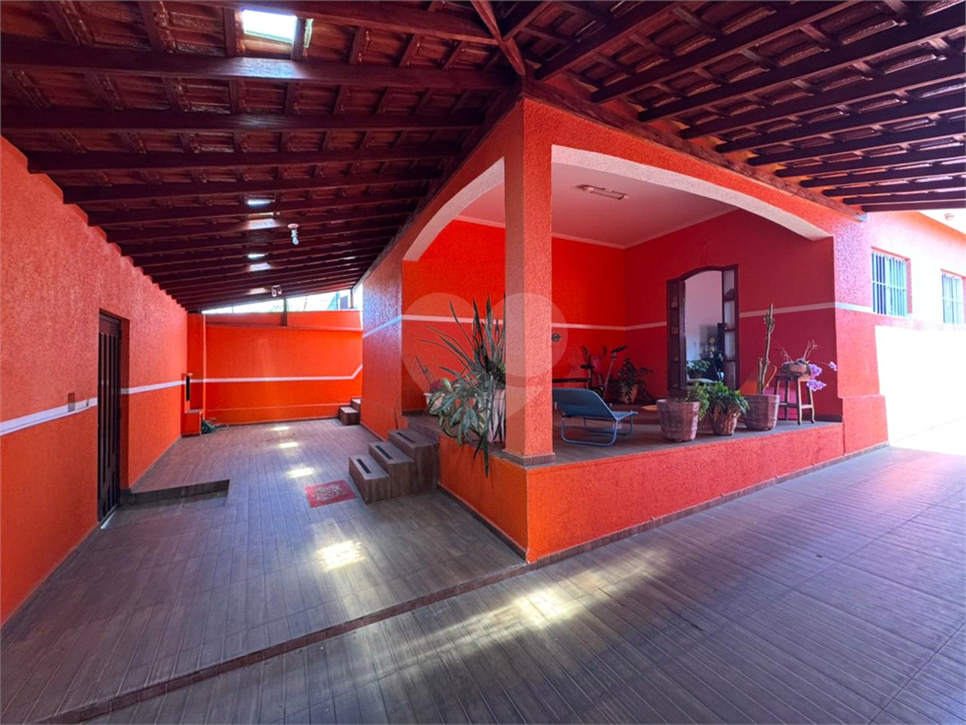 Casa com 03 Dormitórios á venda, em Jardim Alvorada, São Carlos.