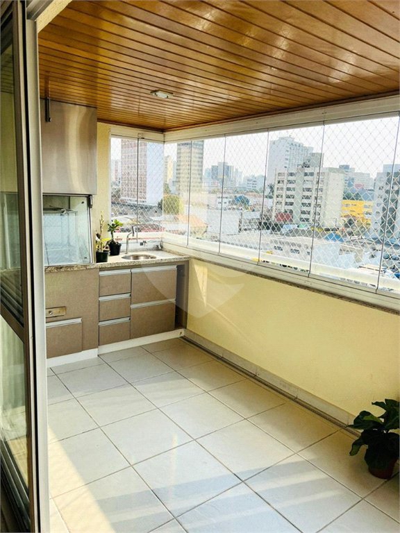 Apartamento á venda MOBILIADO com 128m², 3 suítes, 2 vagas, no centro de Santo André
