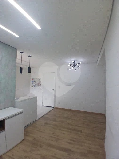 Apartamento de 2 quartos com planejados, sacada e lazer completo| Condomínio| São Roque