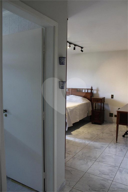 Excelente Sobrado na Saúde - 5 Quartos/2 Suítes/2 Vagas na garagem