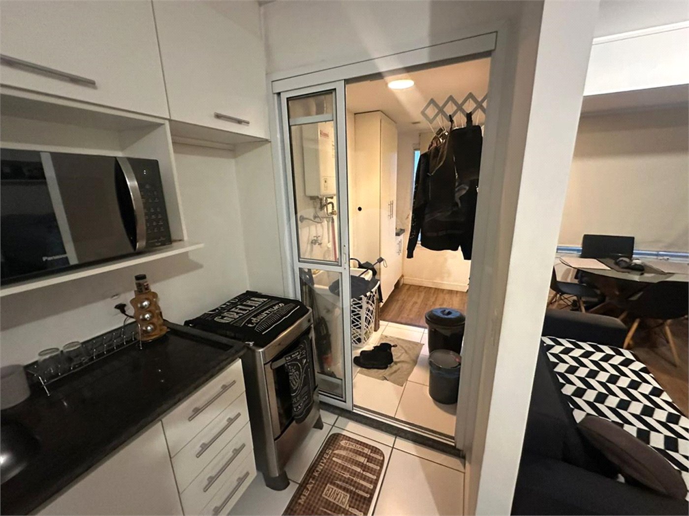 Apartamento à venda Bela Vista, 38m², andar alto, 1 dormitório, 1 vaga, lazer, porteira fechada