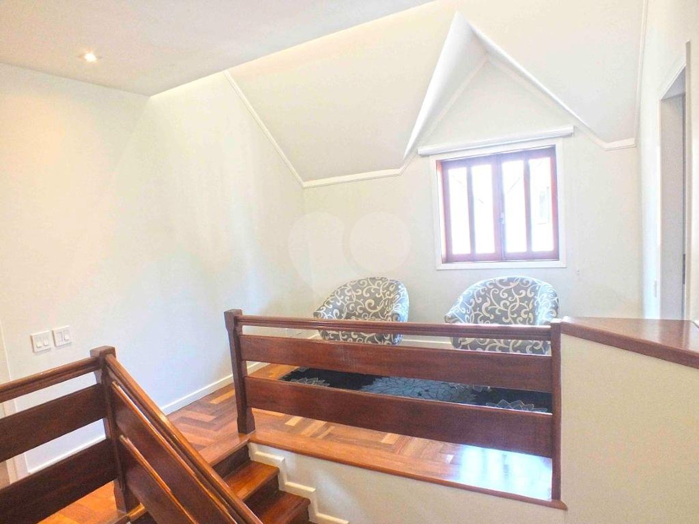 Casa à venda com 5 suítes no condomínio Vilaggio Monte Alegre, São Paulo - SP