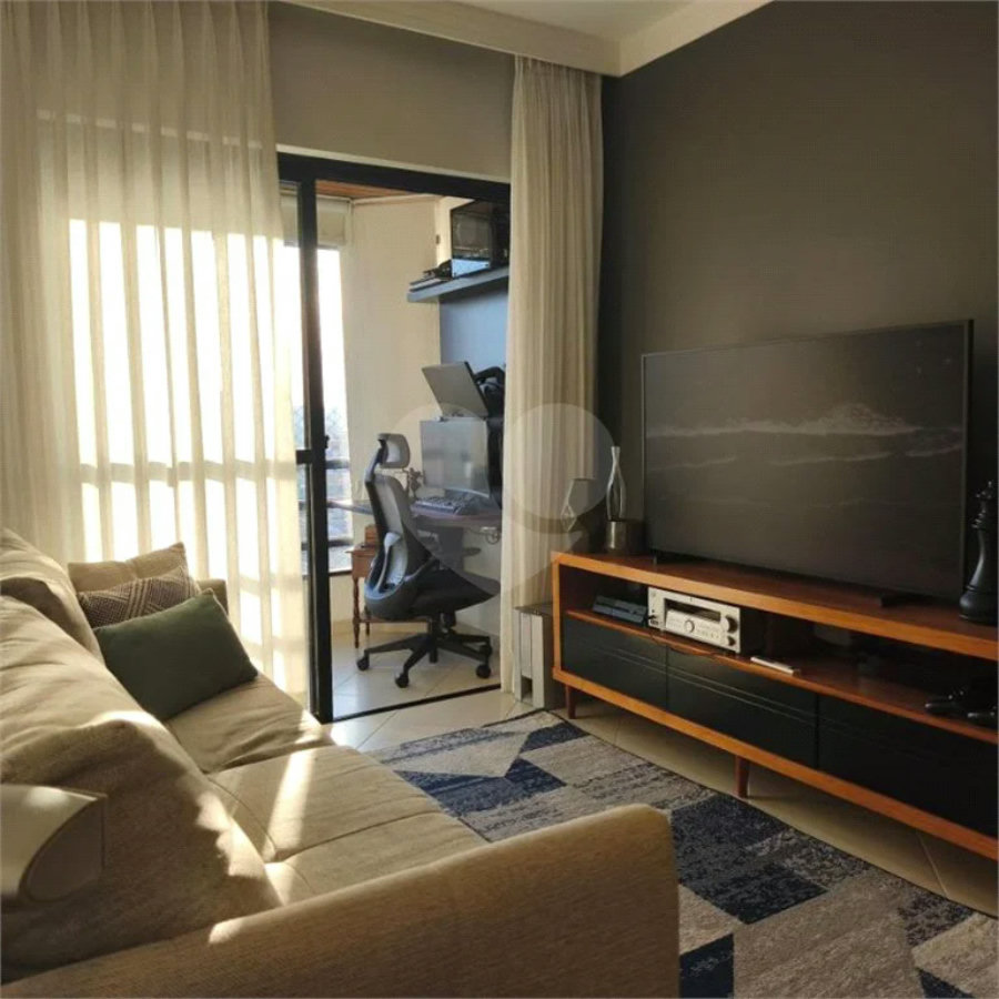Apartamento de 60m2 na Saúde com 2 dorms, 1 suíte, 2 banheiros, 2 vagas. Estuda permuta.