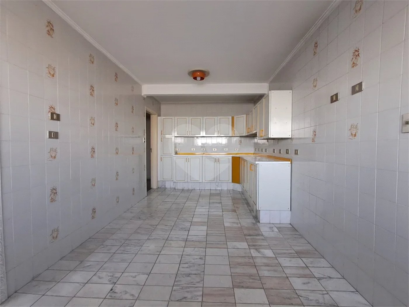Imóvel de 141m² 3 quartos, 1 sendo suíte, retrofit no condomíno 1 vaga Paraíso