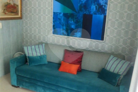 Linda Casa Sobrado a venda no Alto da Mooca com excelente acabamento, semi mobiliada com 2 suítes