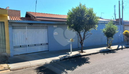 Casa Térrea à venda com 3 quartos, sendo 1 suíte,  em Parque Santa Felícia Jardim, São Carlos, SP