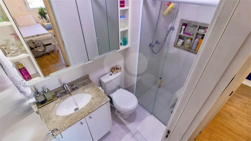 Apartamento com 2 quartos, 1 suíte, varanda gourmet, churrasqueira, lazer completo.