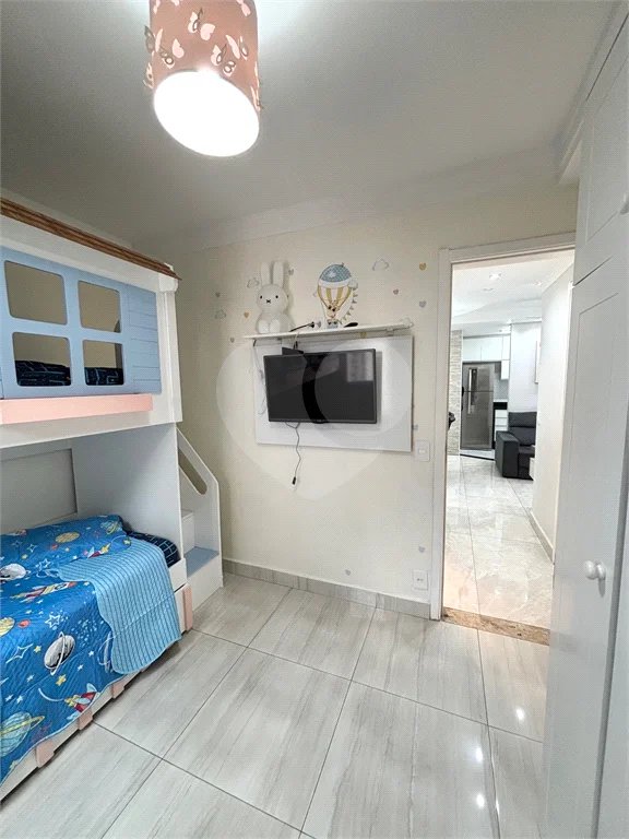 Apartamento na Vila Augusta com 2 dormitórios (1 suíte)