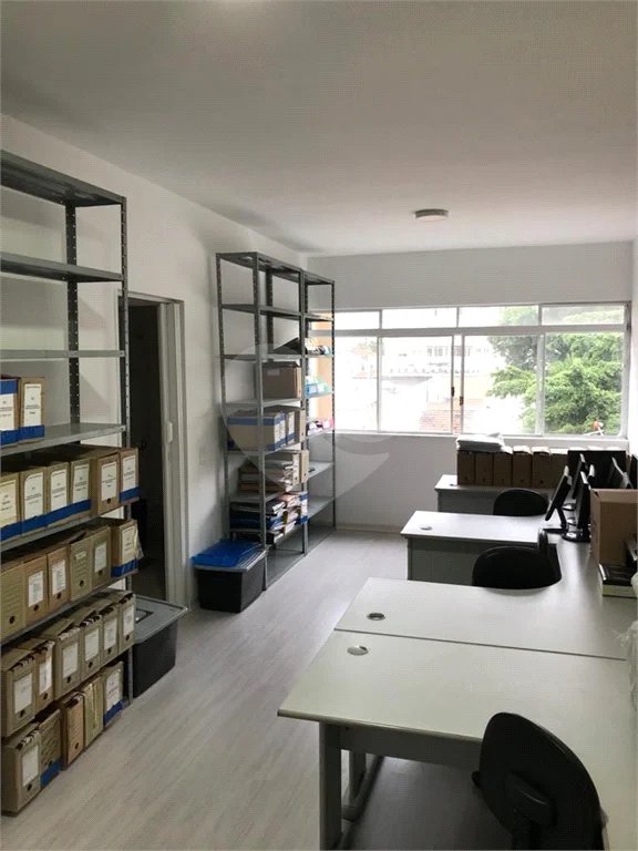 Sala comercial com 46 m², à venda em Pinheiros