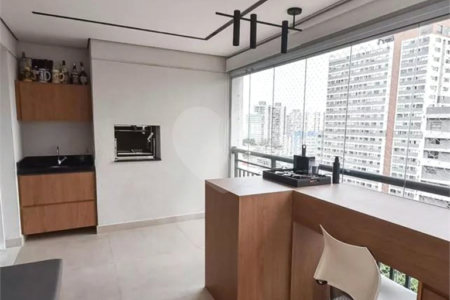Apartamento no Ipiranga de 94m2 com 2 dorms, 1 suíte, 3 banheiros, 2 vagas. Estuda permuta.