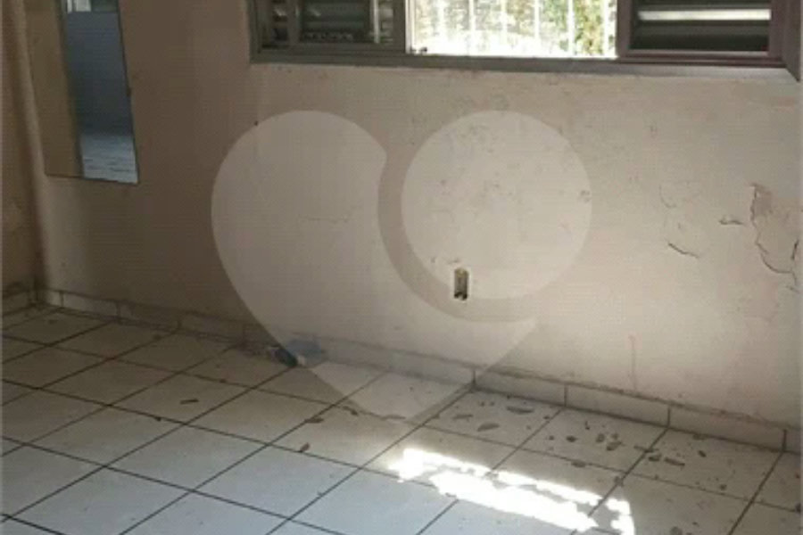 OPORTUNIDADE! ÓTIMO PARA INVESTIDOR. TERRENO 307 M²- Proximidade JABAQUARA
