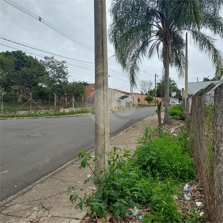 Terreno à venda no Estância Lago Azul, Piracicaba-SP.