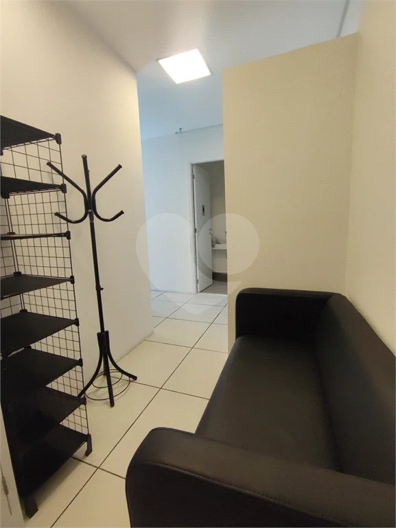 Excelente conjunto comercial para locação com 38 m², 2 salas com varanda e 1 vaga no Ipiranga!