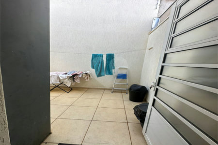 Casa térrea 2 quartos 1 suíte e piscina. Jardim Embaré
