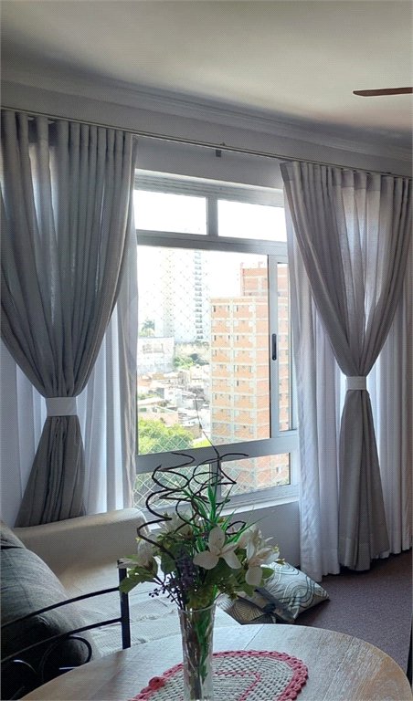 Apartamento de 70m² com 2 dormitórios e 1 vaga.